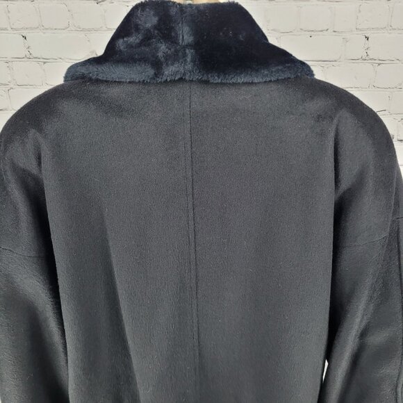 VTG Portrait Black Wool Blend Faux Fur Trim Buttoned Lined Over Coat Size 14 - Picture 10 of 13